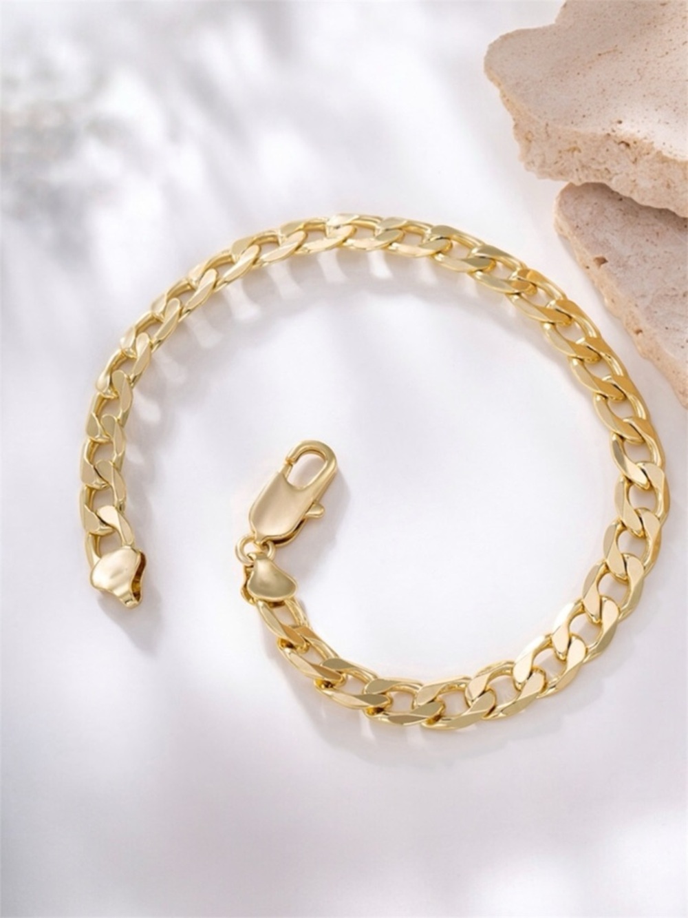 Men’s Cuban Chain Bracelet 14K Gold Plated Durable Waterproof Jewelry